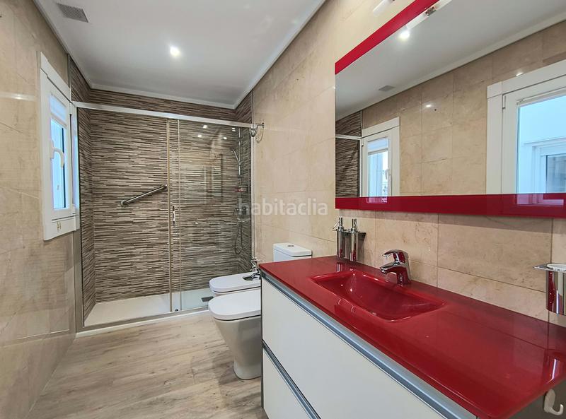 Foto 23156fe9-7919-46c5-84f1-a48ea4688d75. Àtic amb calefacció a Centro - Areal Vigo