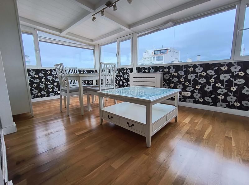 Foto 3459b9b4-8d7c-43ff-90f5-42ede06a80b9. Àtic amb calefacció a Centro - Areal Vigo