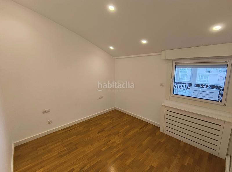 Foto 399f2983-207a-497b-b148-e655cc0f31c9. Àtic amb calefacció a Centro - Areal Vigo