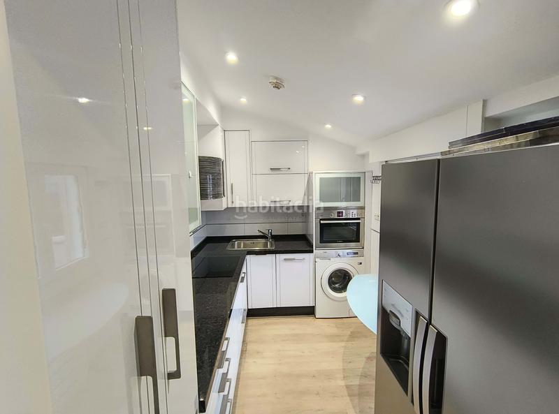 Foto 4002035e-0896-4ea6-b7bc-f3e7d15b0199. Àtic amb calefacció a Centro - Areal Vigo