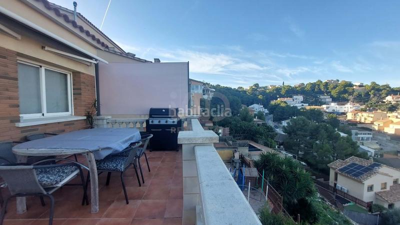 Foto bdafe56f-502e-43d3-8bd5-276beb943c45. Casa aparellada amb calefacció aparcament a Segur de Calafell nucli urbà Segur de Calafell