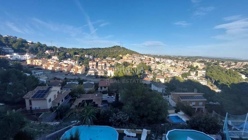 Foto ee8f0ca5-8455-4ccd-ae83-944764d95d6c. Casa bifamiliare con riscaldamento parcheggio in Segur de Calafell nucli urbà Segur de Calafell