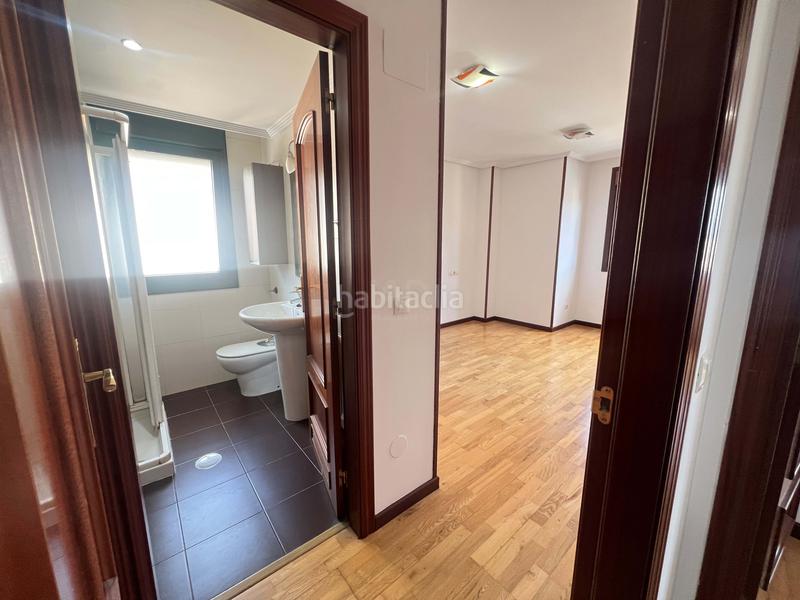 Foto 00f86dc4-652d-458a-af89-5a0a3d30c898. Appartamento con riscaldamento parcheggio in Ciudad Naranco - Prados de La Fuente Oviedo