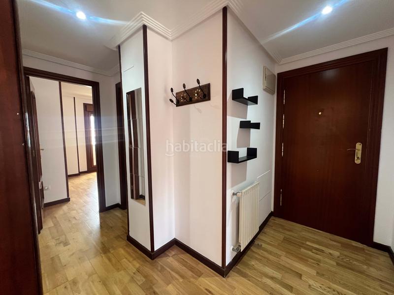 Foto c4da5f79-85a1-45a5-b0df-4113cd7d8a2b. Appartamento con riscaldamento parcheggio in Ciudad Naranco - Prados de La Fuente Oviedo