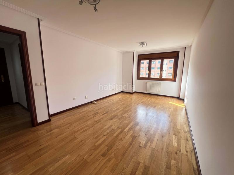 Foto d1ed9127-fbdf-4e6d-8a26-1993e4339fb8. Appartamento con riscaldamento parcheggio in Ciudad Naranco - Prados de La Fuente Oviedo
