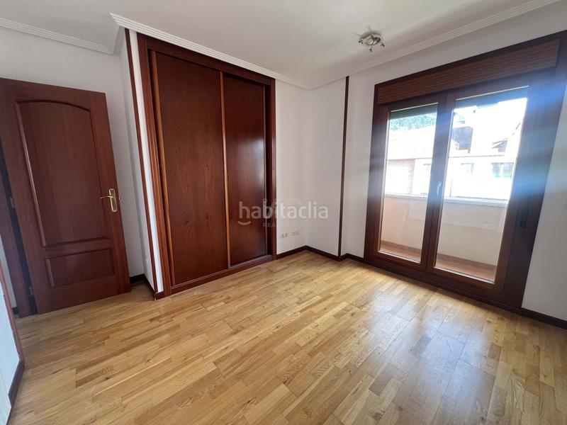 Foto 9a0d96fe-9ab3-42e3-b27b-fc71834722d4. Appartement avec chauffage parking dans Ciudad Naranco - Prados de La Fuente Oviedo