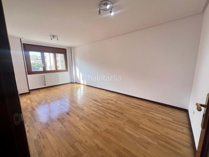 Foto d50edbb9-2300-4efc-89d1-aed1f250bca1. Appartement avec chauffage parking dans Ciudad Naranco - Prados de La Fuente Oviedo