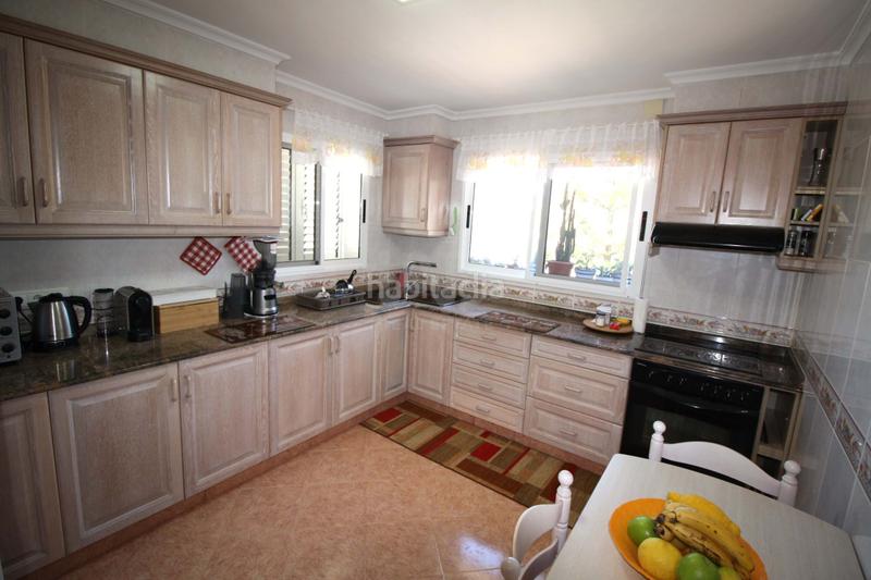 Foto 830118f3-20e2-40bf-91ec-8a567ac3d490. House with heating parking in Centro Urbano Dénia