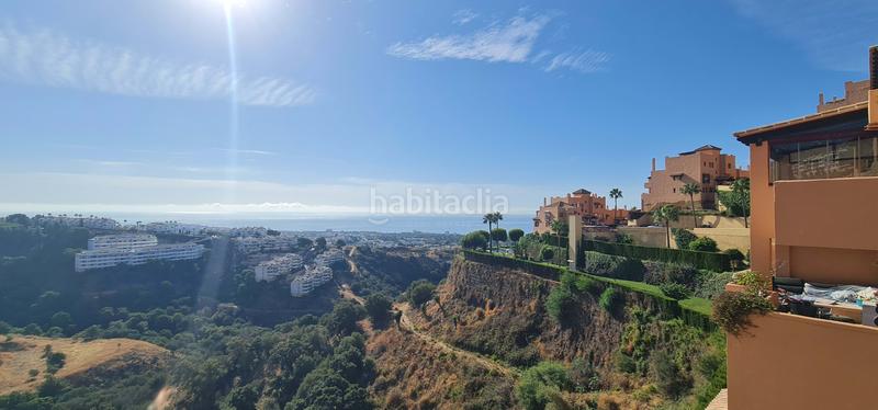 Foto 5e1aaa1d-ecc0-4d1c-bacd-0af3e08f95b2. Flat with heating pool in Calahonda Mijas