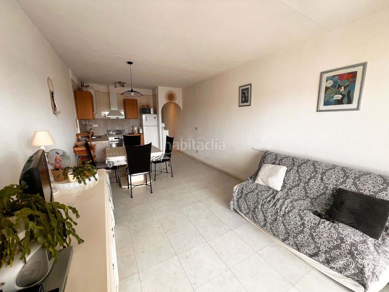 Foto 4d611063-36af-4305-b6e2-2d506d073a3f. Penthouse with heating in Sant Maurici Empuriabrava