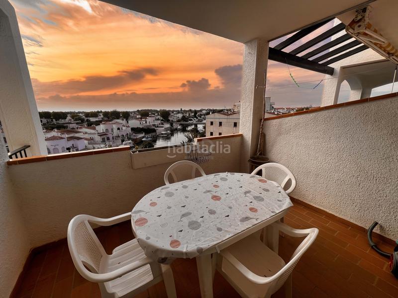 Foto 75d478b3-7eb4-4bdd-bbfd-19d5d638b312. Penthouse with heating in Sant Maurici Empuriabrava