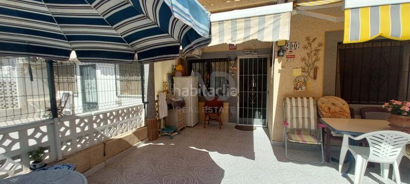 Foto 5cfc1286-6ddd-41d5-bd73-6dd7297f6ab6. Casa con riscaldamento parcheggio in Zona Carrefour - Urbanizaciones Torrevieja