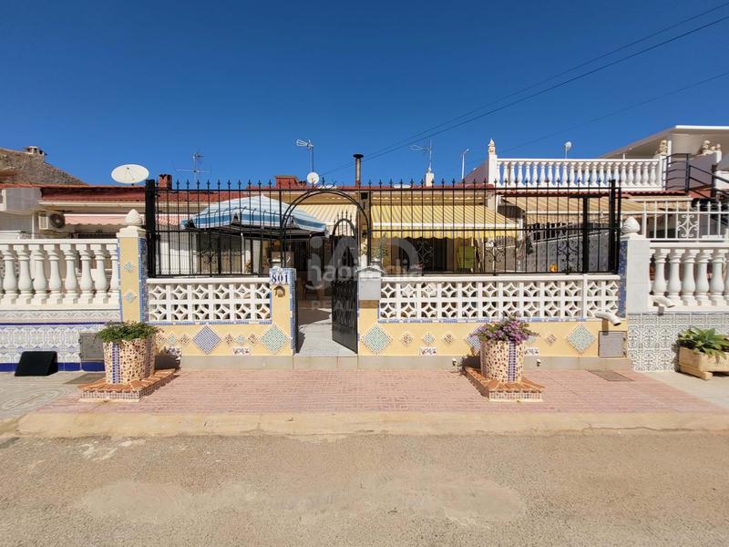 Foto 58c3d8ba-fe80-4e66-a8eb-fa79e09f0b93. House with heating parking in Zona Carrefour - Urbanizaciones Torrevieja