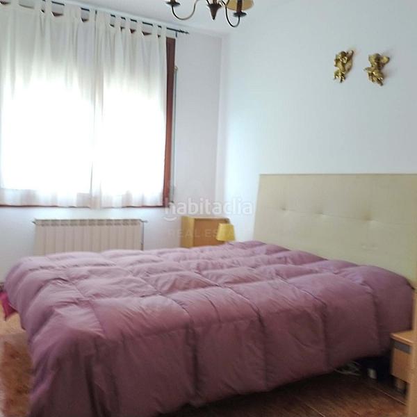 Foto 93d2aab4-7ff0-4eb5-b4bf-e47f2396fbe3. House with parking pool in Font-rubí