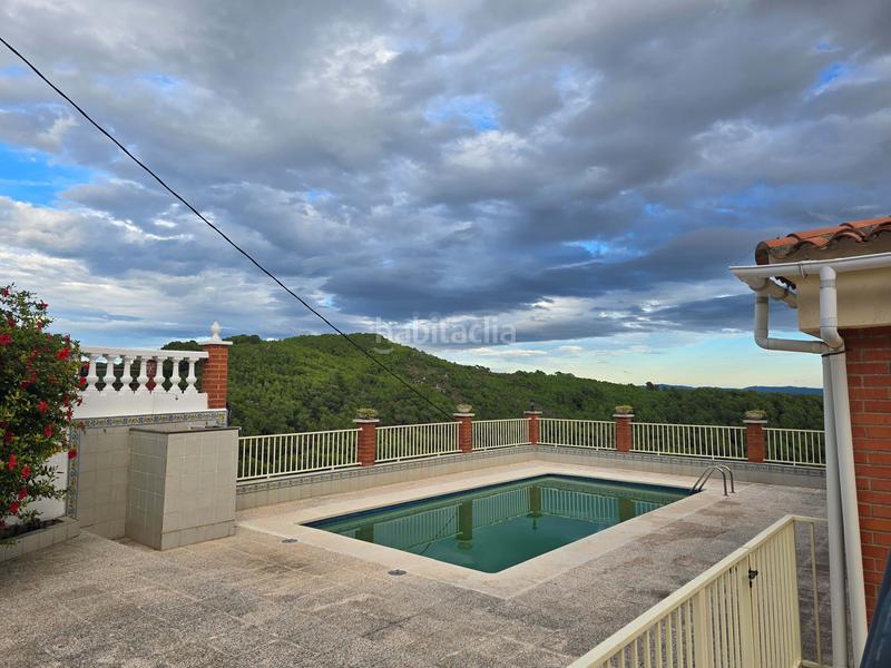 Foto ac081993-d417-4b71-b501-908194255c4f. House with parking pool in Font-rubí