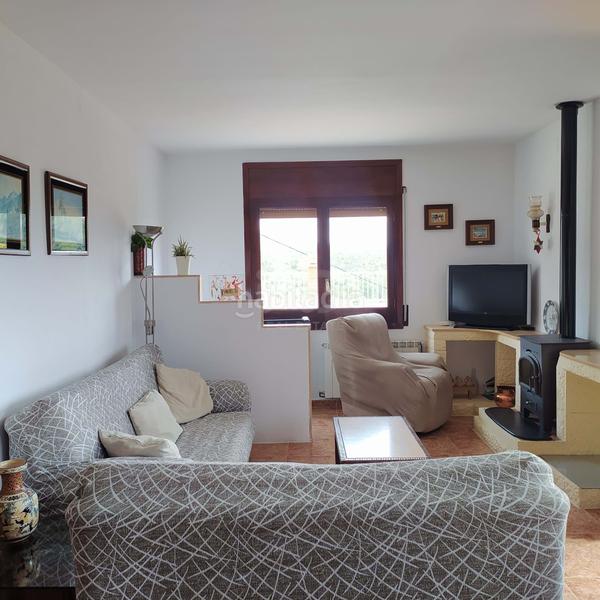 Foto d194d259-5ae2-44c8-b422-6e84f5030213. House with parking pool in Font-rubí