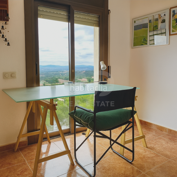 Foto ebd1f73b-8d79-4329-97a6-62255853546e. House with parking pool in Font-rubí