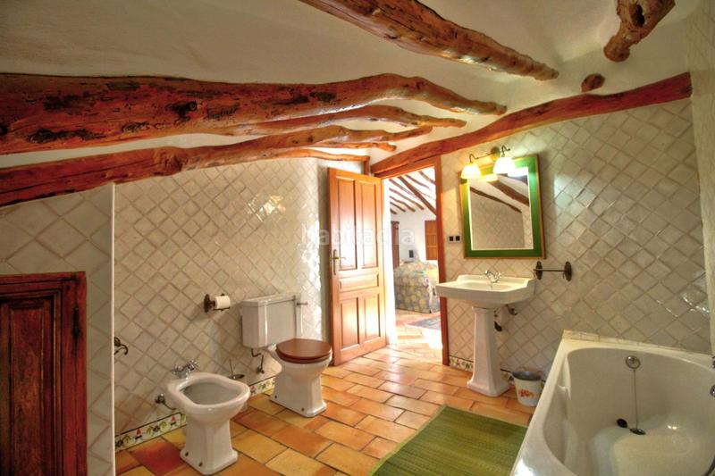 Foto 74356921-33f5-4d87-8302-a9b8ef96dcc4. Gebäude in Atzúbia (L´)