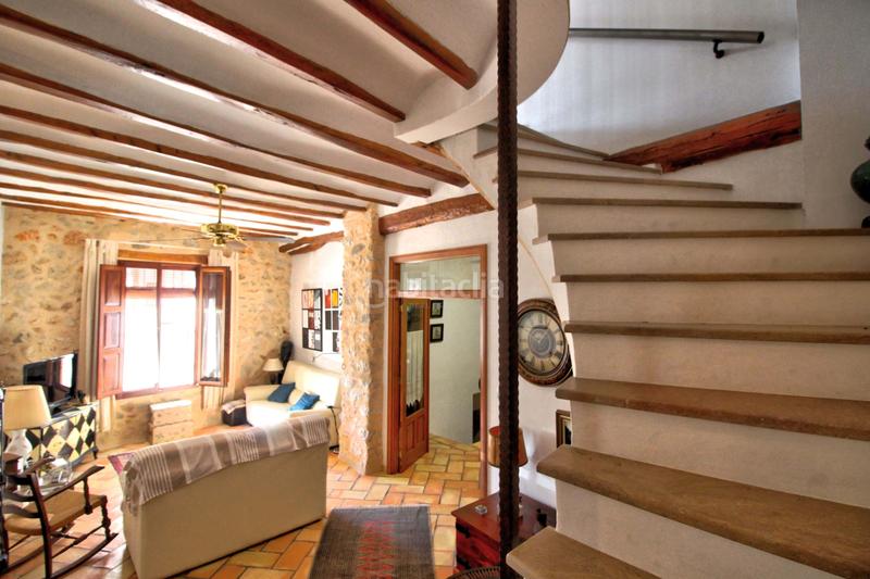 Foto 83ef7e97-5bf4-42a7-87e3-e36200da09d6. Gebäude in Atzúbia (L´)