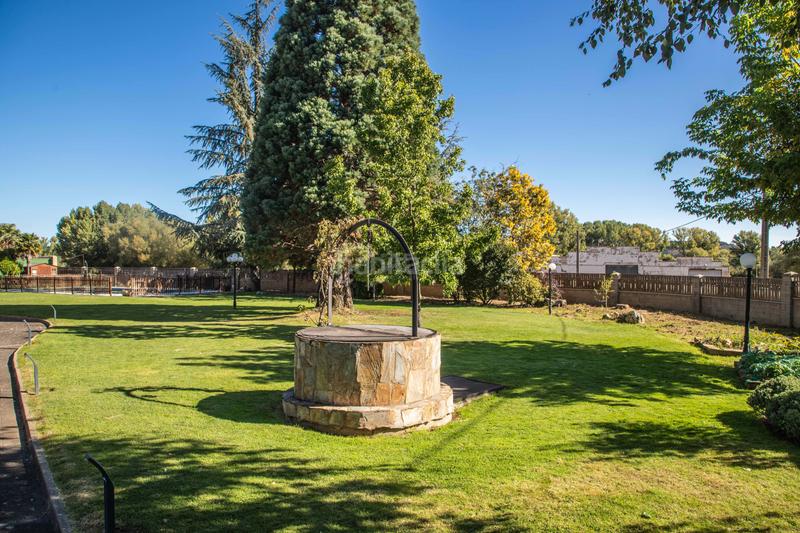 Foto d773992b-f2c1-4f37-a15e-00e20ffb0124. Casa amb calefacció aparcament piscina a San Andrés del Rabanedo pueblo San Andrés del Rabanedo