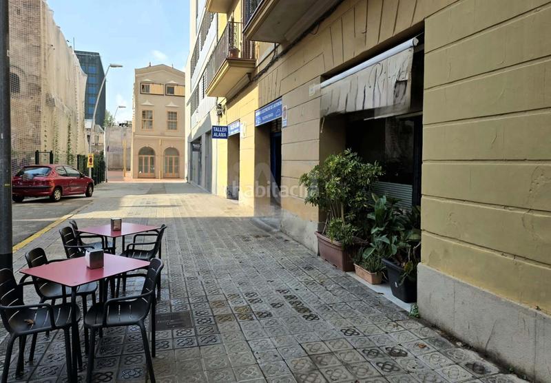 Foto 6f8ade5f-dbb7-401c-b7e9-60ecd09e9bd5. Traspàs local comercial a Provençals del Poblenou Barcelona