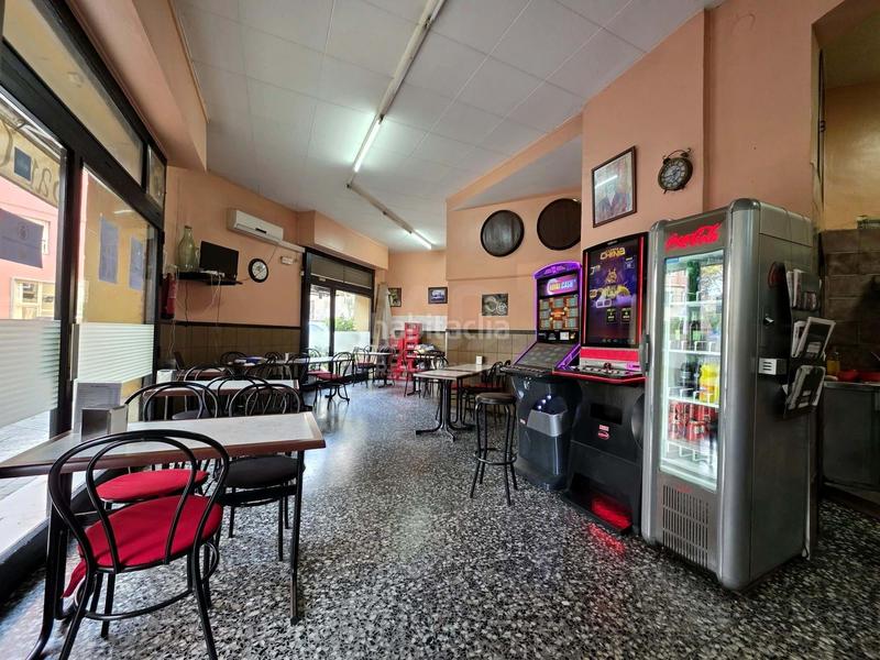 Foto 67f04a24-c83b-4177-8684-c27d52f46a68. Traspaso local comercial en Provençals del Poblenou Barcelona