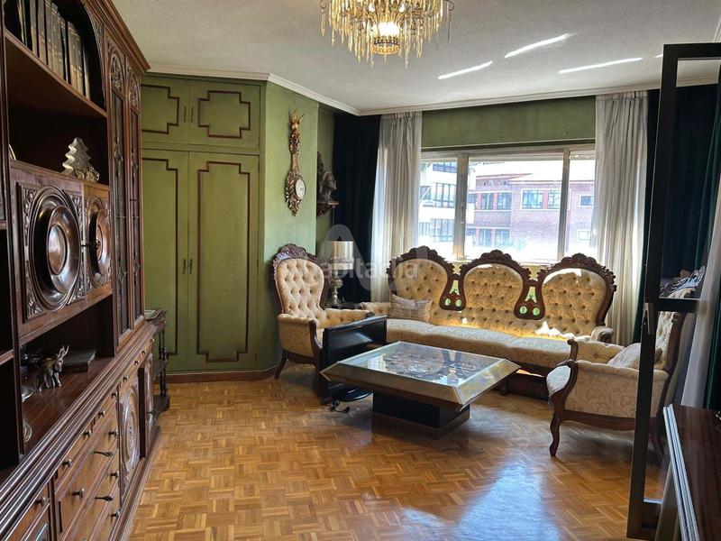 Foto df4b4288-db5c-45e3-915a-a35df97b5553. Piso en Centro Ciudad León