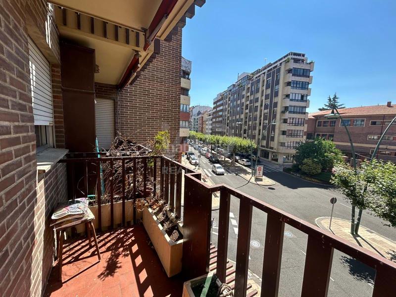 Foto f8a6b851-80ea-4ac0-b82c-fb92c01b220a. Piso en Centro Ciudad León