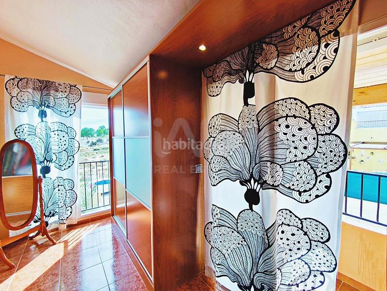 Foto 6d7bfc43-2683-476c-99d0-99a1c414fca7. Chalet with parking pool in Centro Mutxamel