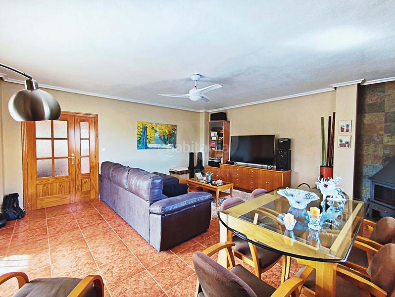 Foto 8a2f48a1-b2db-405c-a4df-d42fbac19d81. Chalet with parking pool in Centro Mutxamel