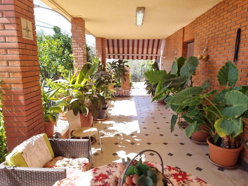 Foto fb723e61-128f-488f-8b22-b8fe2ff0d42c. Casa con piscina in Sax