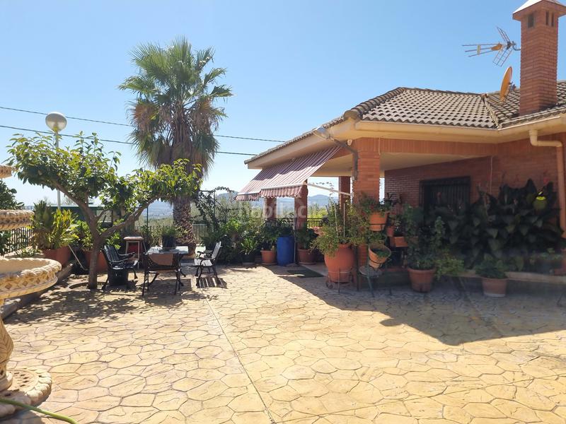 Foto a1e7a309-7109-456f-86df-19dacfd9ddd4. Maison avec piscine dans Sax