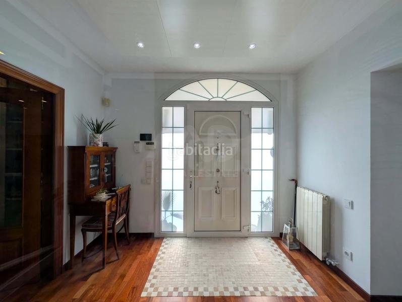 Foto 9ab8f591-cb1f-4db7-a772-790dbbbee406. Casa en Palau Girona