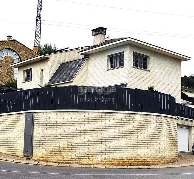 Foto 4c631500-e8b2-469f-91a3-b03424da51b3. Haus mit heizung parking pool in Palau Girona