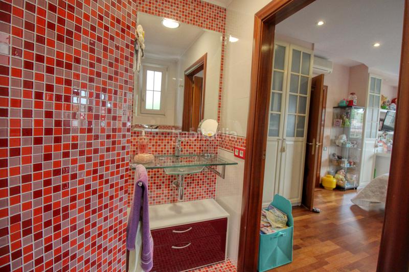 Foto e7eaf88a-c71b-4793-b54f-b0f3151496ad. Maison avec chauffage parking piscine dans Palau Girona