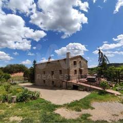 Masia a Artesa de Segre