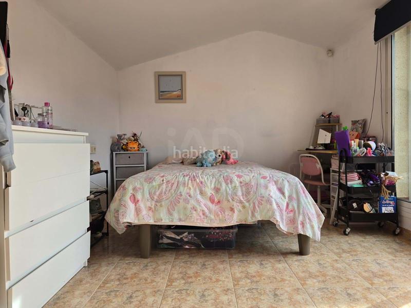 Foto 4639477d-8526-4087-bc46-3a755c90e657. Casa bifamiliare in Cunit residencial Cunit