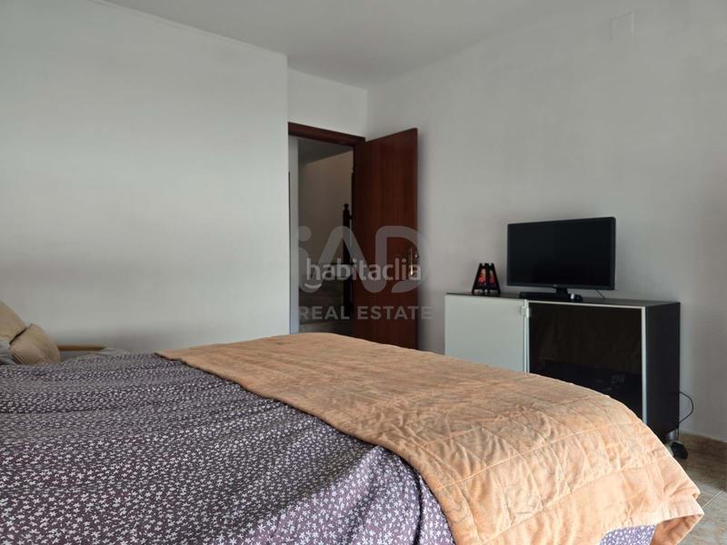 Foto a96afedc-b41c-4720-bc09-eb68c1834323. Casa bifamiliare in Cunit residencial Cunit