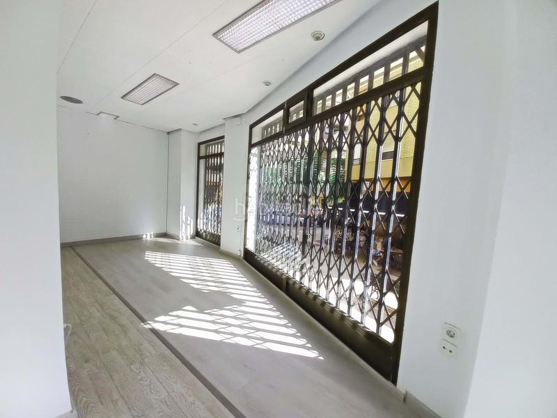 Foto 0e365b9c-d886-4384-9ac7-56cbf44053f9. Alquiler local comercial en calle carrer de la mar 20 20 en Campello (el)