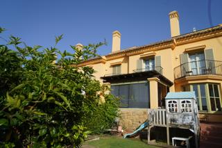 Doppelhaus in Sotogrande Alto