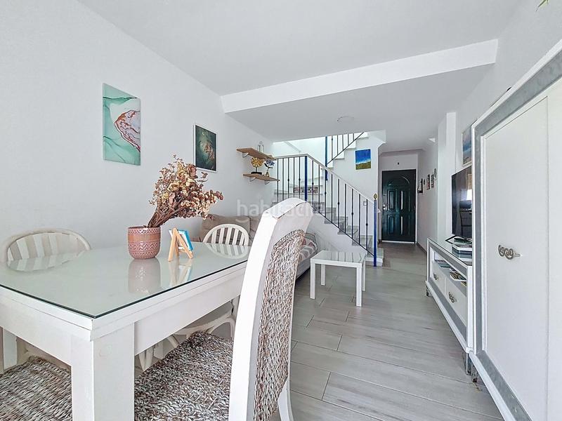 Foto 25a27c53-2e38-4775-b1d7-d4645553da05. Casa aparellada a Tarifa ciudad Tarifa