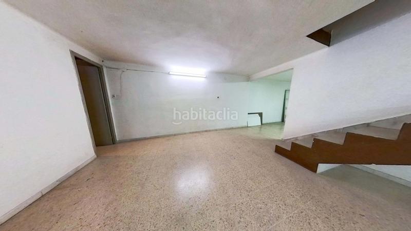 Foto f0ba4748-54fe-4073-9565-0a3d0e66df40. Locale commerciale in Polinyà