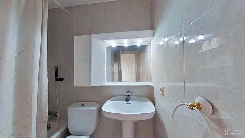 Foto 02e04ae2-3641-43fa-955f-2343428c3aeb. Flat with heating in Romareda Zaragoza