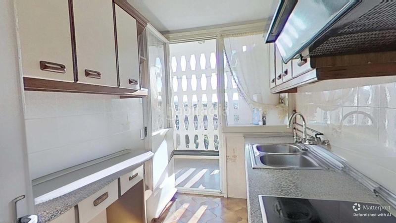 Foto bd987d16-5af3-4595-8285-b4b9d414680a. Piso en Romareda Zaragoza