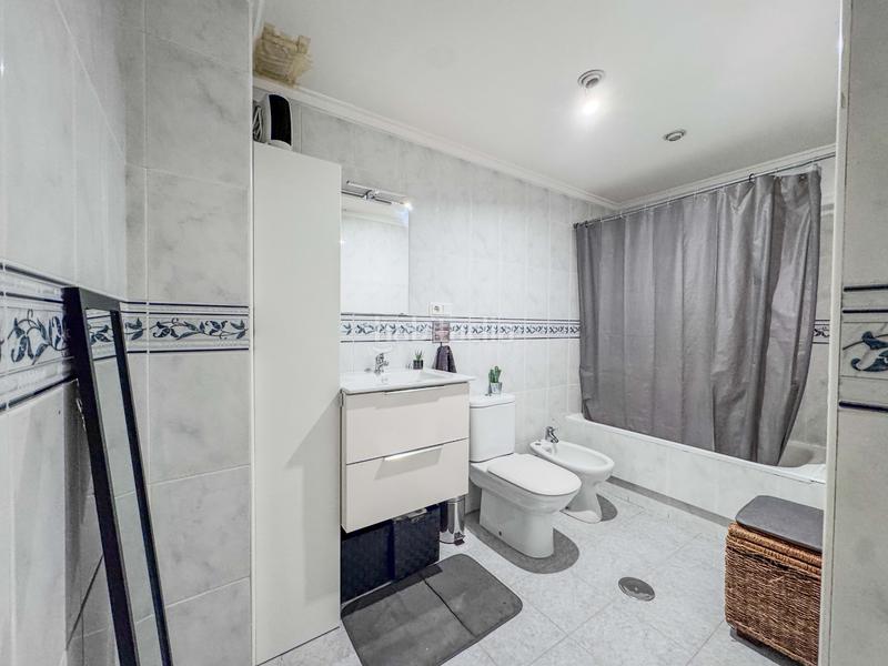 Foto a25b6f20-3e84-481d-a8ea-df32913399e7. Flat with heating in Sector V Elche / Elx