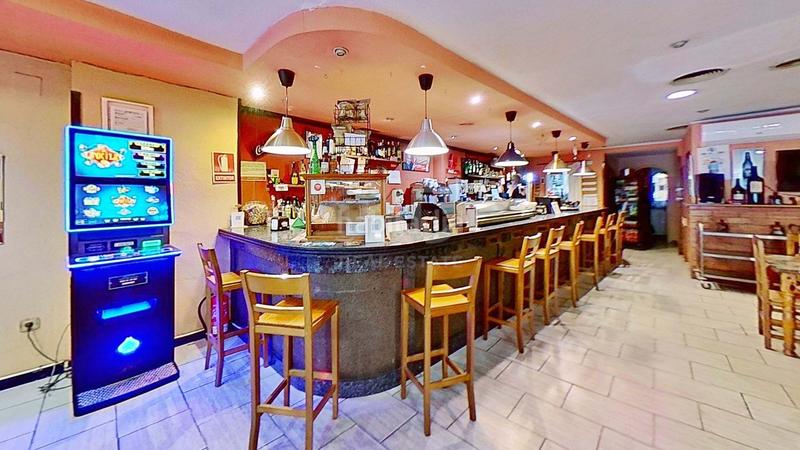 Foto be753d8a-98b5-4f16-b8ef-11dbf4b9e01d. Pas-de-porte local commercial dans avenida oscar espla 15 15 dans Alicante