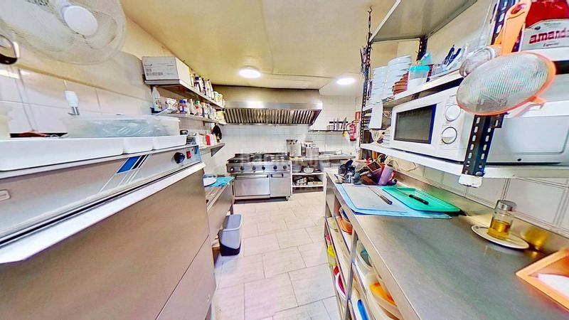 Foto 5fe7b48d-78f1-4fd8-8cfe-950824ab6065. Trapasso locale commerciale in avenida oscar espla 15 15 in Alicante