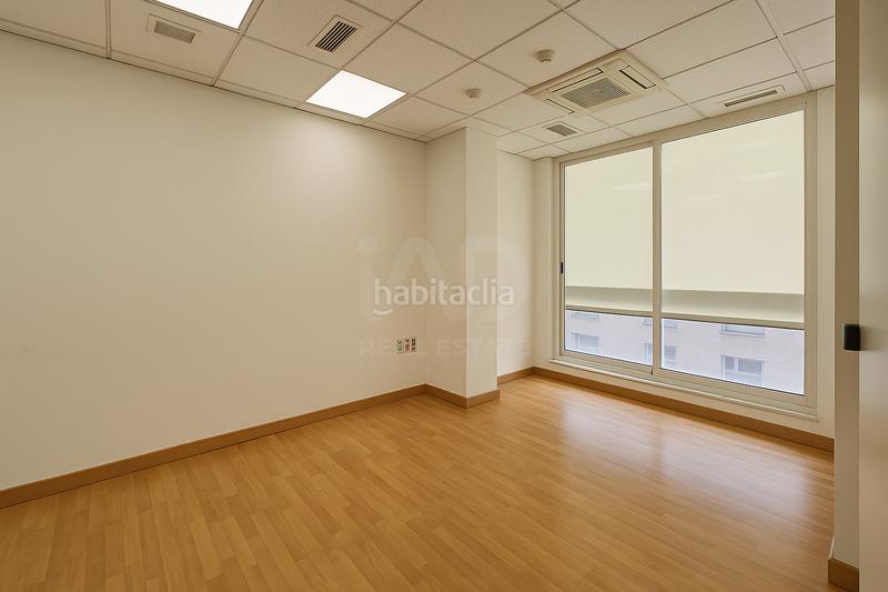 Foto bda73f00-23eb-4663-8759-542d9fc0e548. Lloguer local comercial a San Lorenzo Murcia