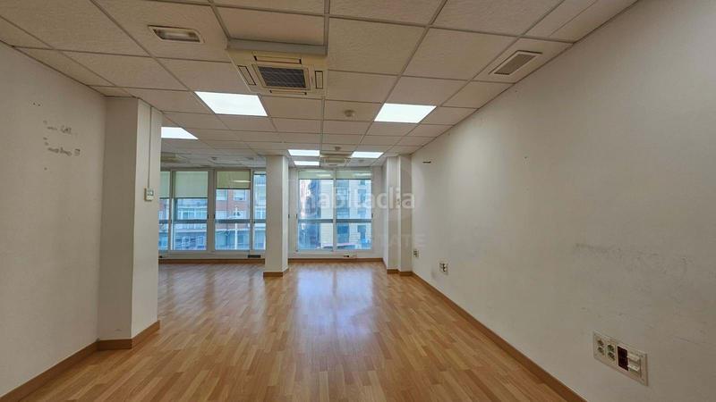 Foto bb54c8e2-9b52-44a1-a96b-103e171bf737. Location local commercial dans San Lorenzo Murcia