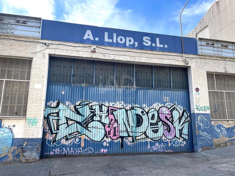 Foto 075b2c0a-d8a5-458e-866d-d1b86c32c908. Geschäftsraum in calle valentí almirall 71 71 in Hostafrancs Sabadell